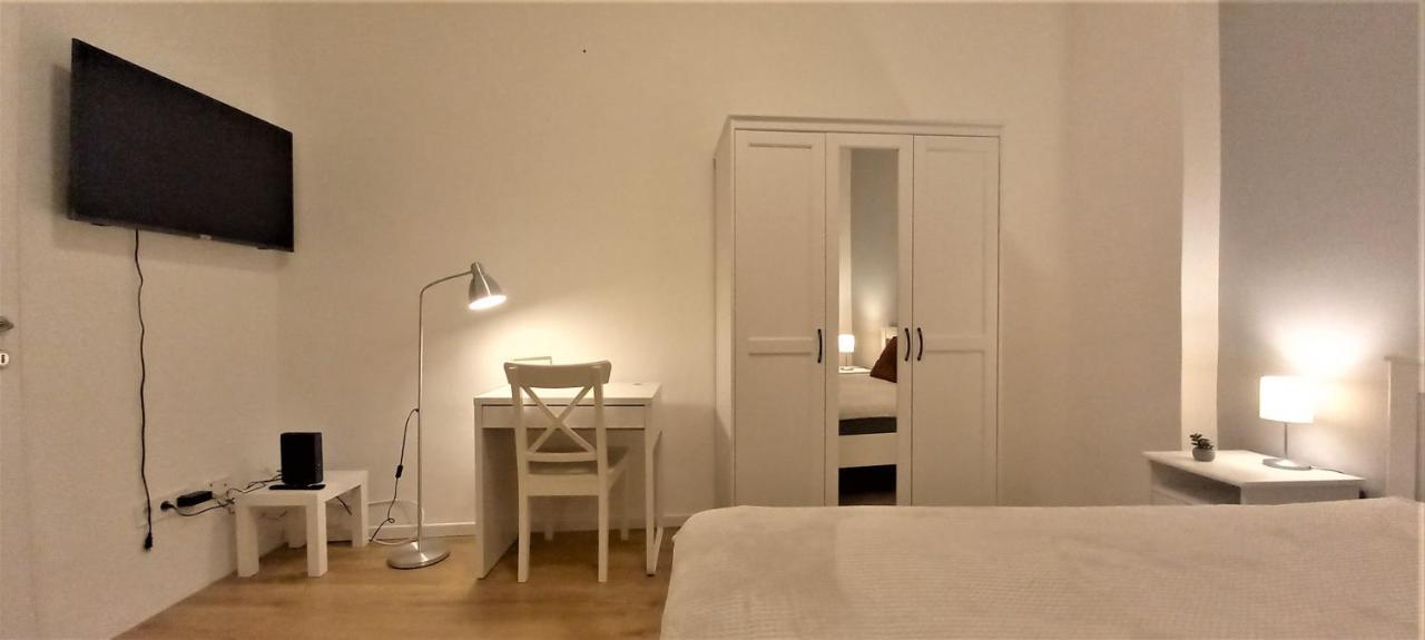 Quiet And Private Studio In The Center Apartamento Budapest Exterior foto